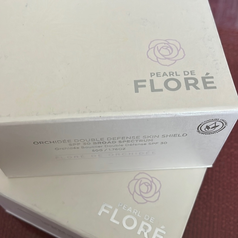Pearl De Flore